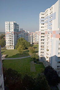 Mitterhofergasse, Platz fr Bhne